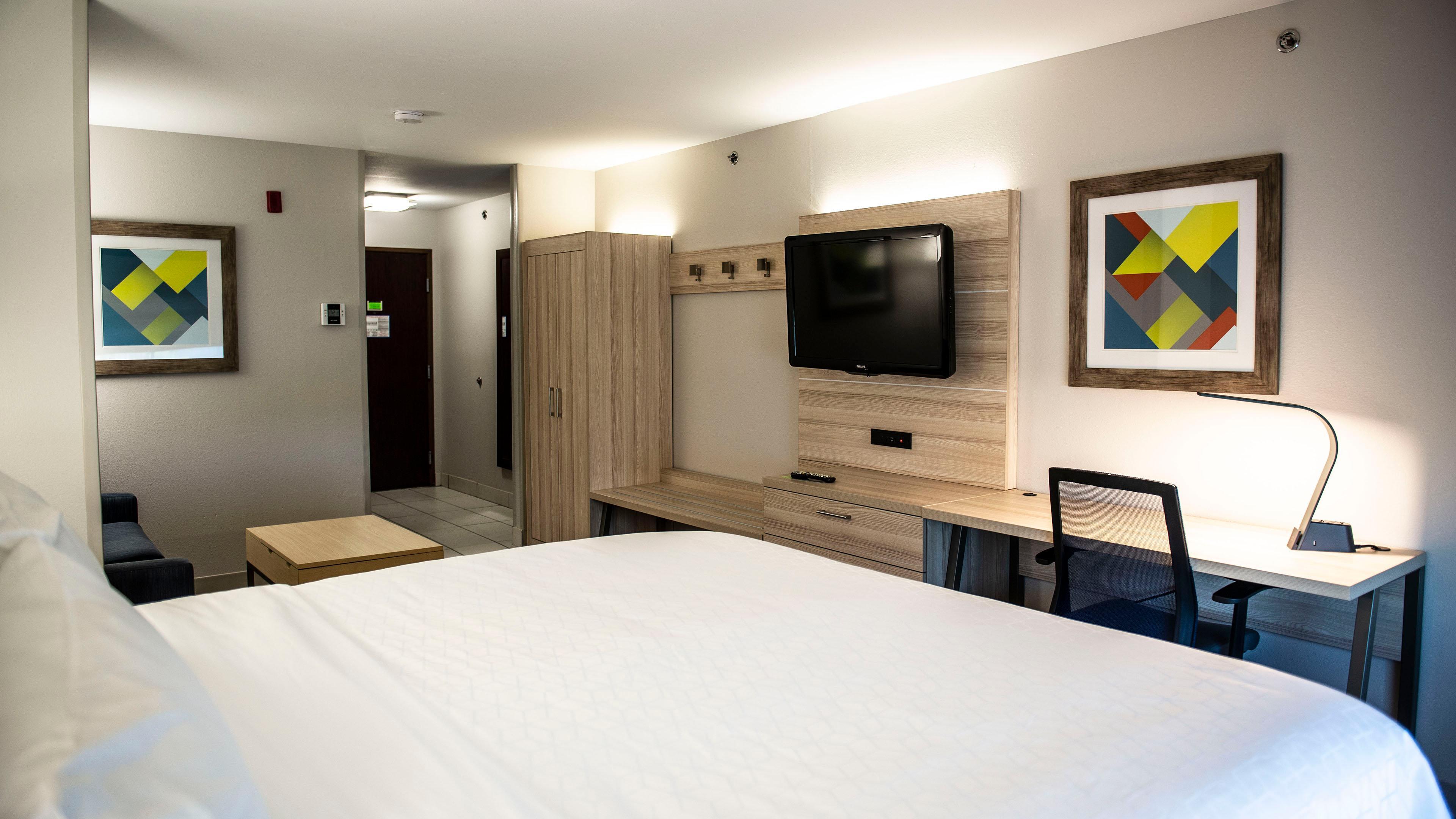 Holiday Inn Express Hotel & Suites Sedalia By Ihg Exterior photo